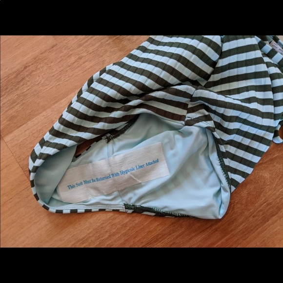 MEDIUM Sunn Lab Swim One Piece Swimsuit - Picture 7 of 10